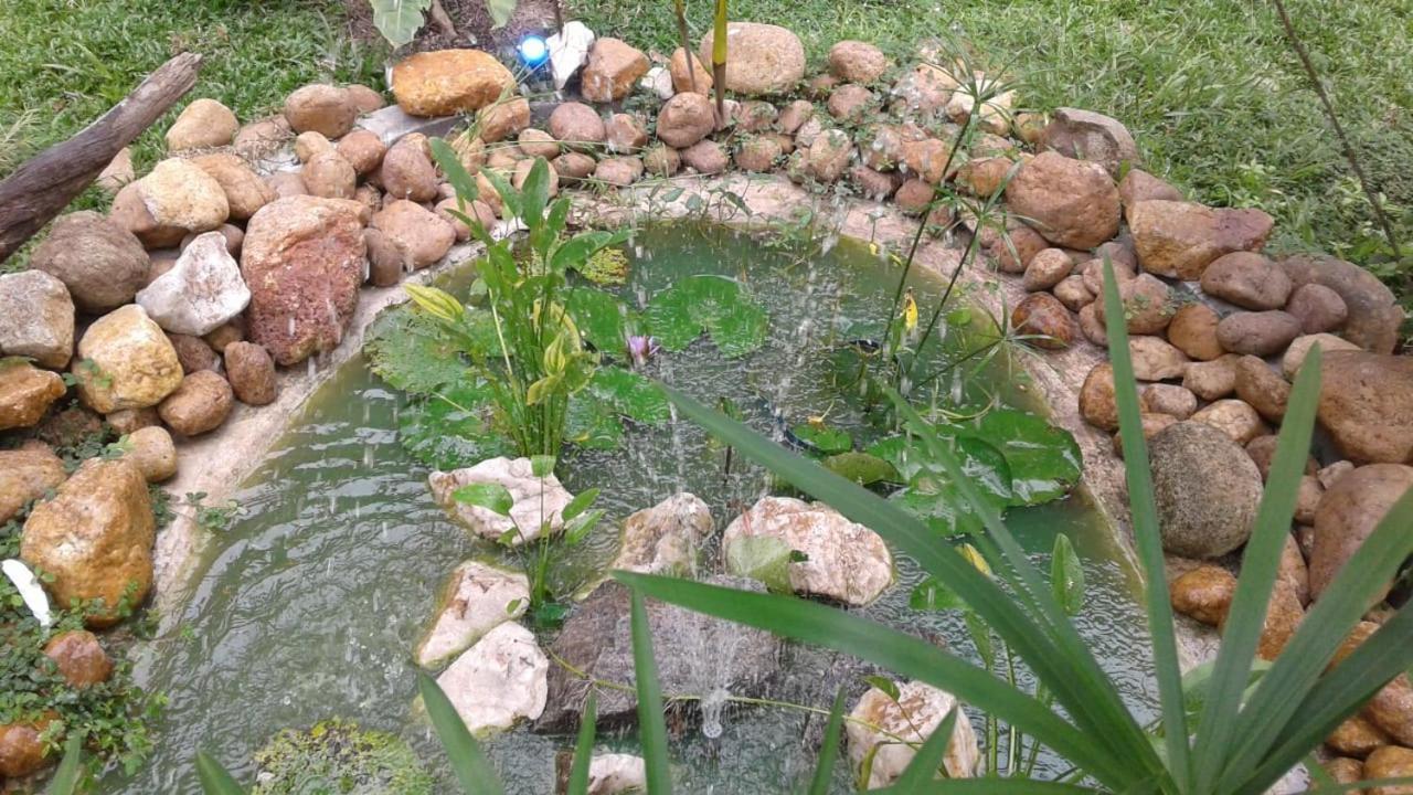 Anuhas Airport Villas Katunayaka Bagian luar foto