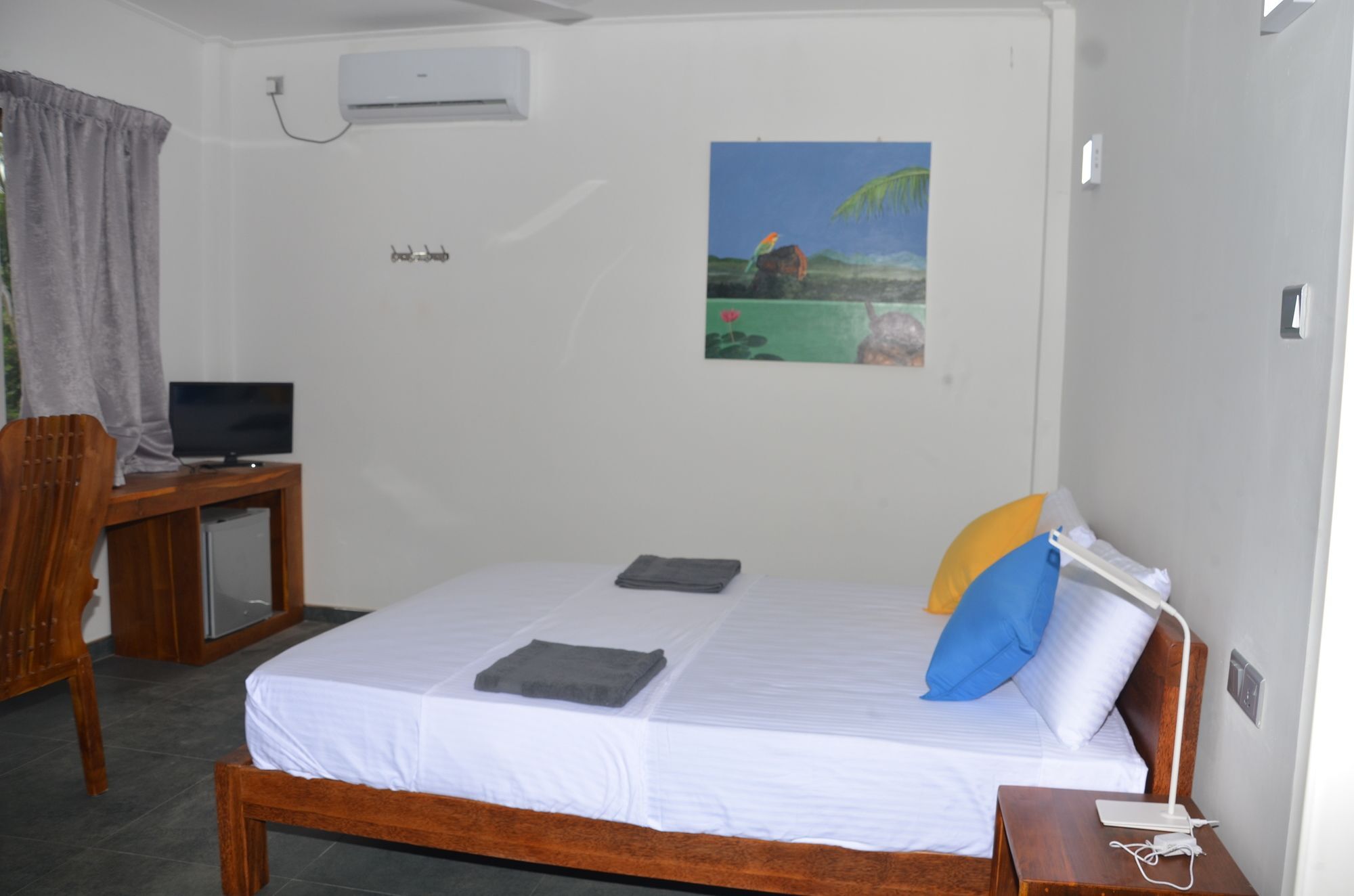 Anuhas Airport Villas Katunayaka Bagian luar foto